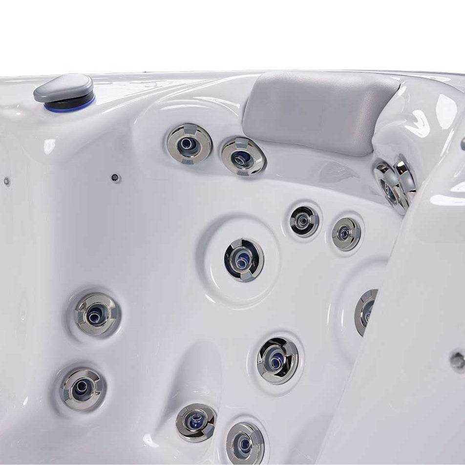 New York Hot Tub