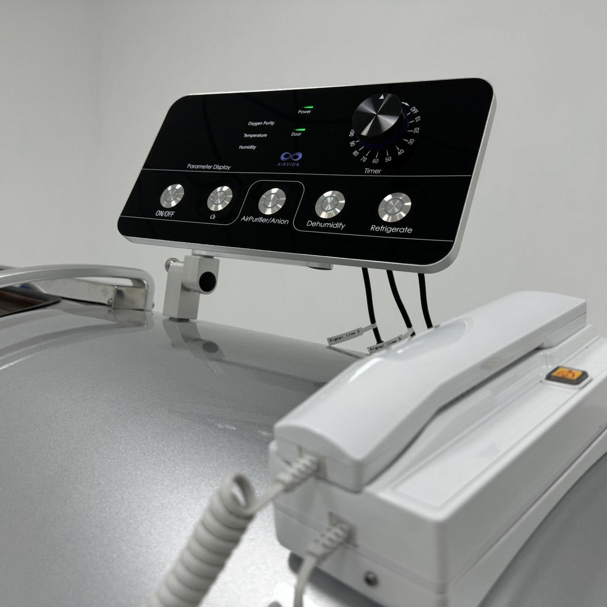Airvida Ultra Hard Shell Lying Hyperbaric Chamber — 1.3 / 1.5 / 1.7 / 2.0 ATA, Three Widths