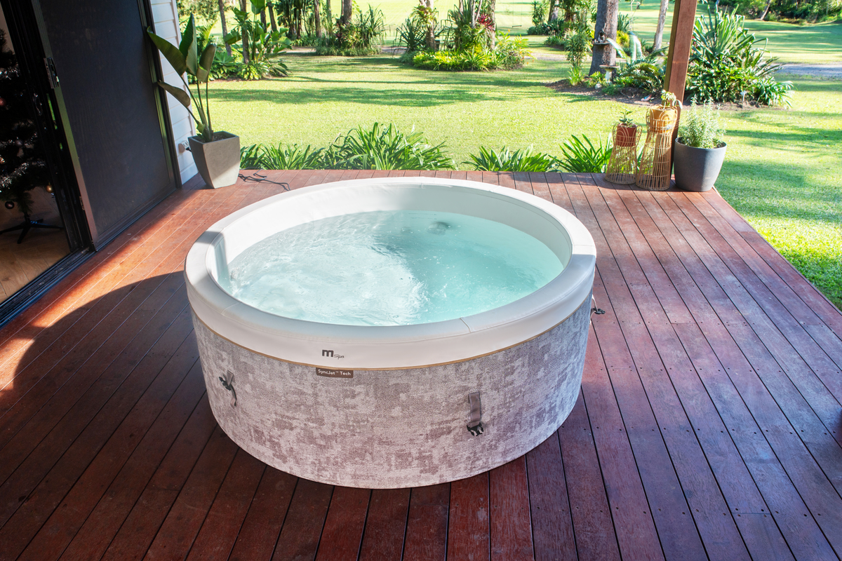MSpa Cocoon-ECO Verto Series Rigid Foam Hot Tub – 6 Person, 224 Gallon, 138 Air Jets, UVC and App Control (F-CO063WE)