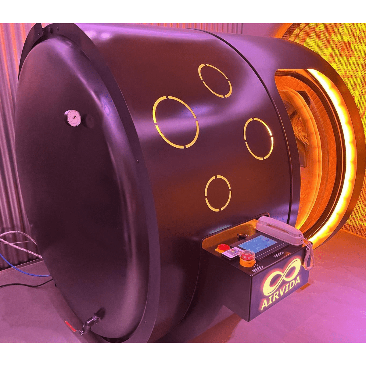 Airvida Phoenix Multiplace Hyperbaric Chamber — Hard Shell, 2.0 ATA, BIBS, Expandable to 6