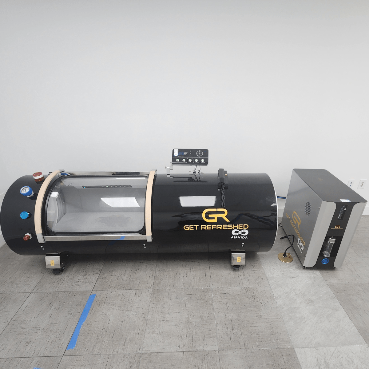 Airvida Ultra Hard Shell Lying Hyperbaric Chamber — 1.3 / 1.5 / 1.7 / 2.0 ATA, Three Widths