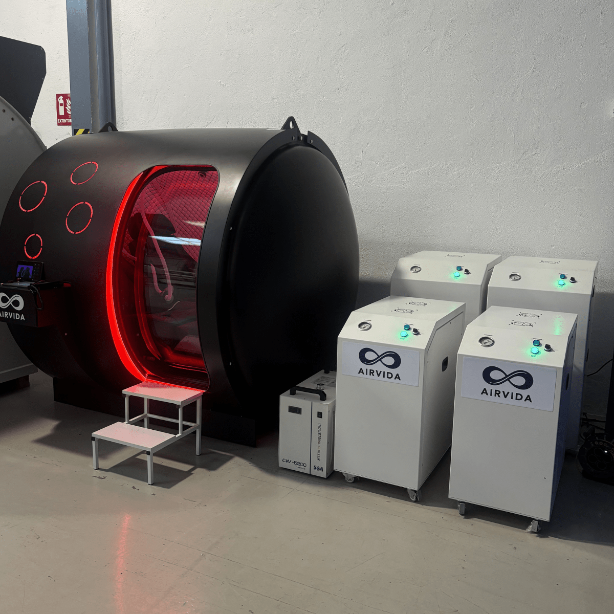 Airvida Phoenix Multiplace Hyperbaric Chamber — Hard Shell, 2.0 ATA, BIBS, Expandable to 6