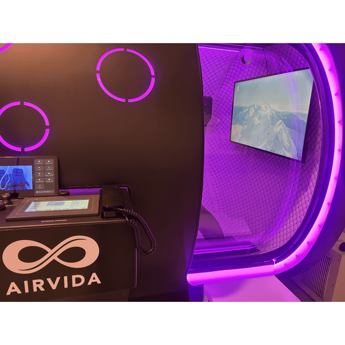 Airvida Phoenix Multiplace Hyperbaric Chamber — Hard Shell, 2.0 ATA, BIBS, Expandable to 6