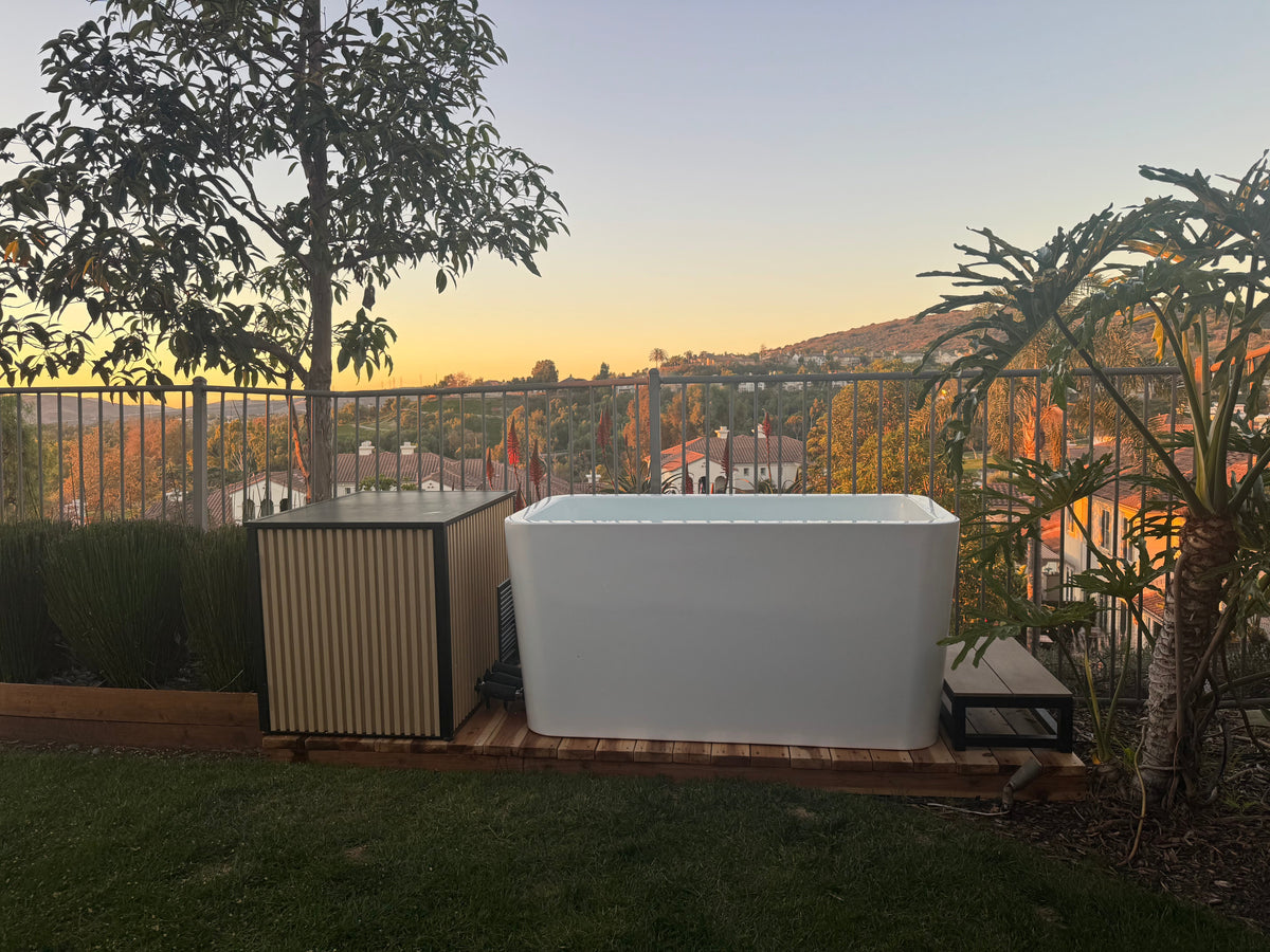 RevX X Tub Acrylic Cold Plunge with LUX 1.5 HP Chiller and Filtration System – 34 in Deep, 34–104°F, UV + Ozone