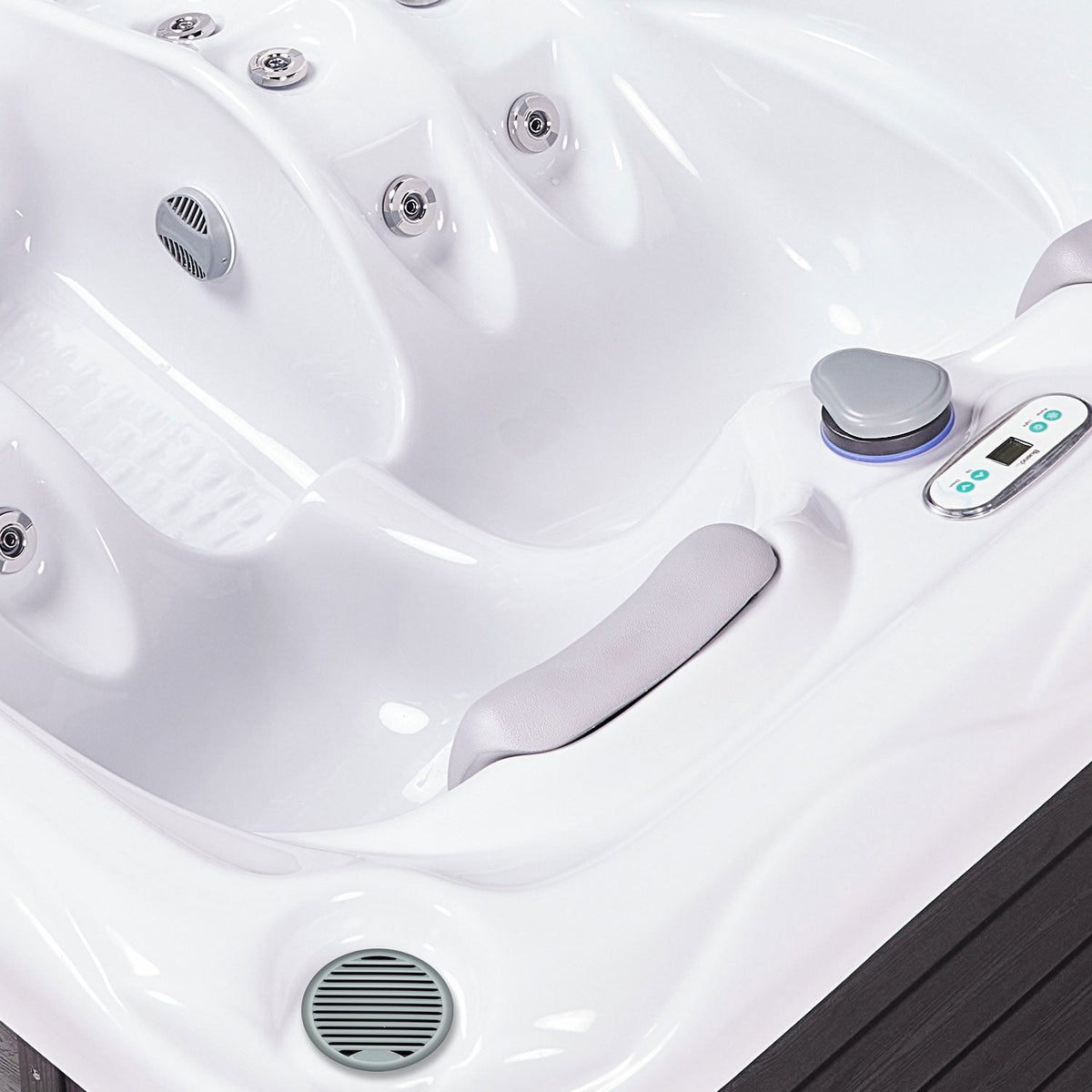 Buenospa Atlanta Hot Tub – 3-Seat Spa with Two Reclining Lounges, 37 Jets, 29.5 in. Height for Doorway Access (WM00760)