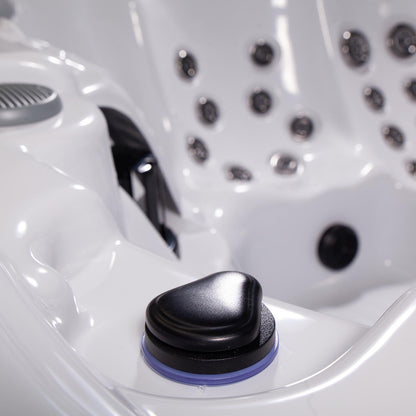Buenospa Hollywood Spa 5-Person Hot Tub – 51 Jets, Gecko Colour Touchscreen, Built-In Audio and Lighting Waterfall (WM00840)