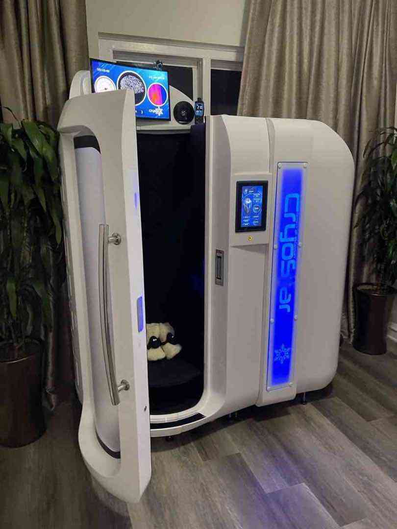 Vacuactivus Antarctica Electric Cryotherapy Chamber — Nitrogen-Free, Head-Out, Simple or Grand