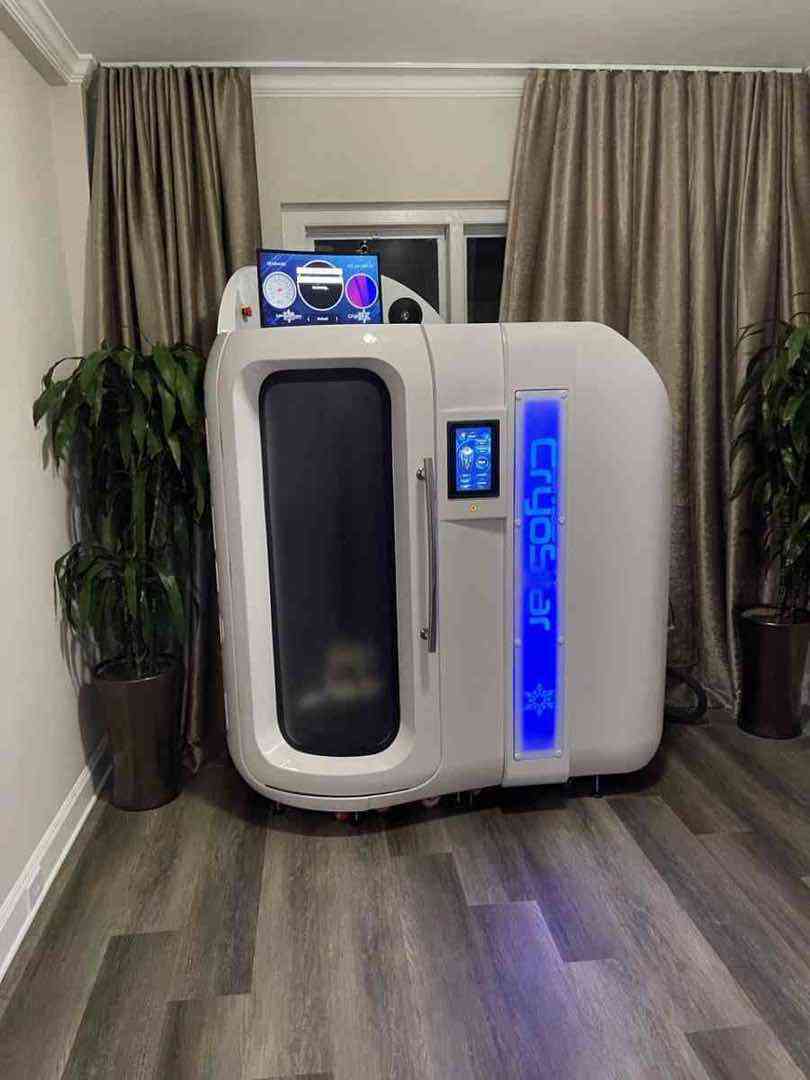 Vacuactivus Antarctica Electric Cryotherapy Chamber — Nitrogen-Free, Head-Out, Simple or Grand